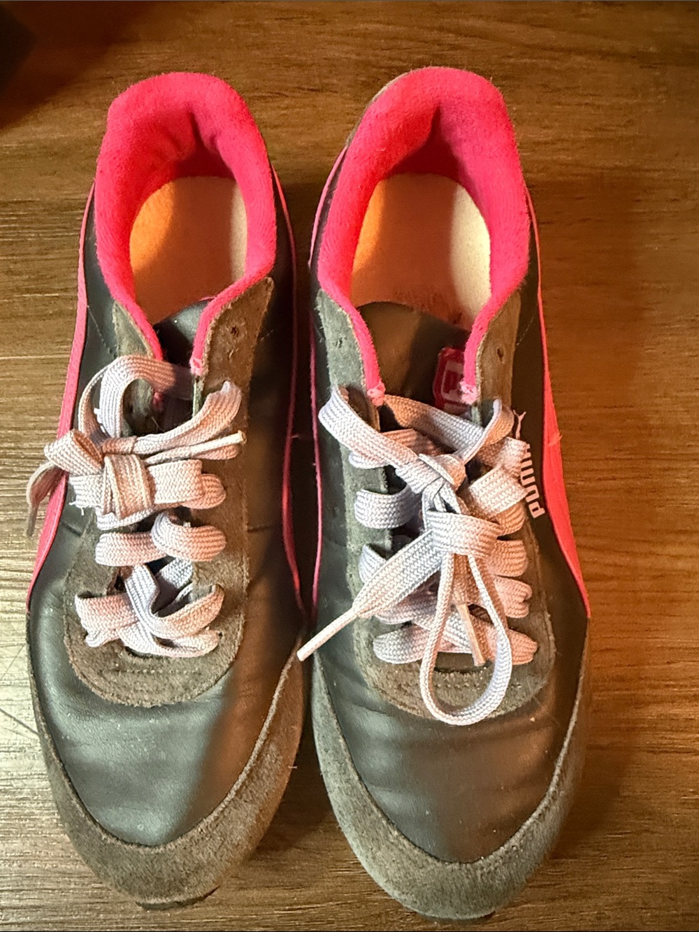 Puma women’s Pink and Gray Athletic Sneakers size 9.0